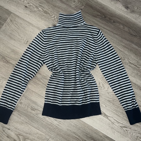 L.L. Bean Cozy Striped Cashmere Blend Turtleneck Sweater Size S - Picture 6 of 10